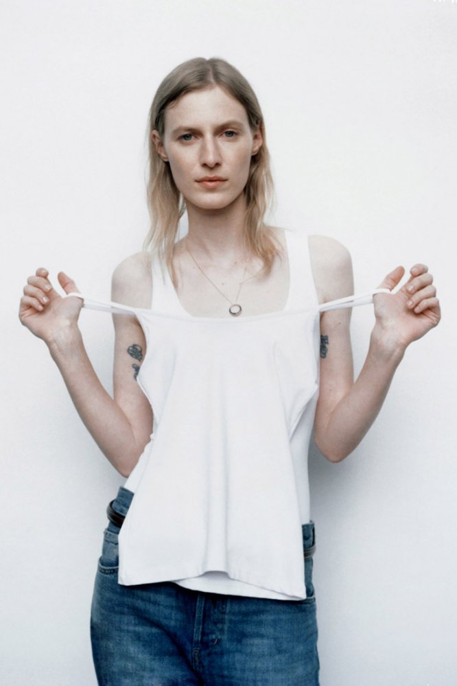 ZARA-SS23-White-Tee-35.jpg