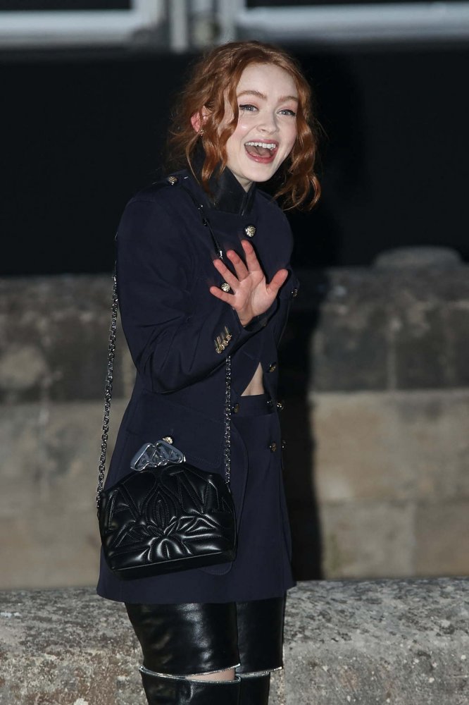 sadie-sink-attends-the-alexander-mcqueen-fw.jpg