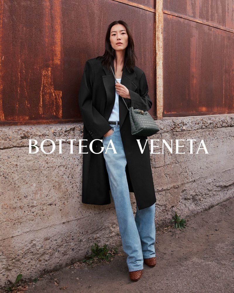 Bottega-Veneta-Winter-2023-Campa.jpg