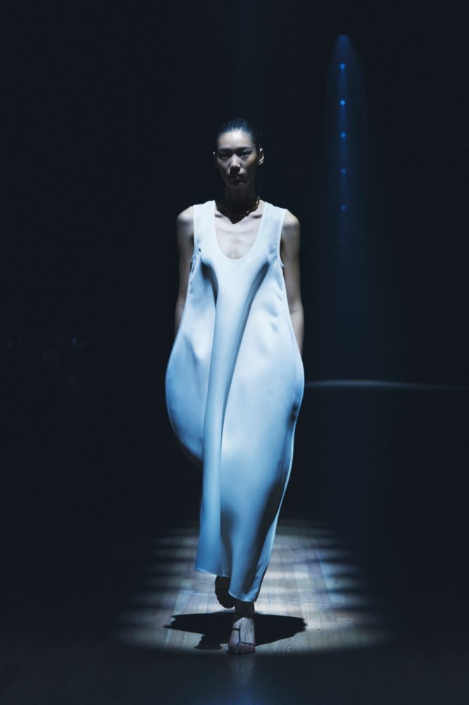 00006-khaite-spring-2024-ready-to-wear-credit-brand.jpg