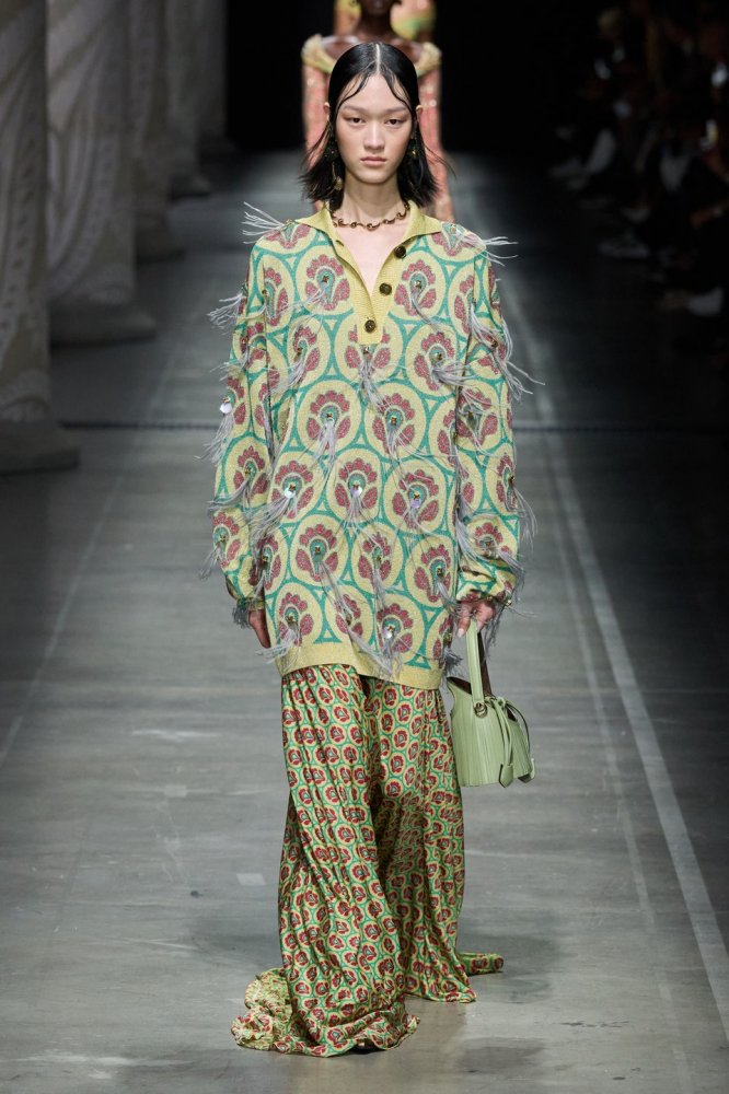 00039-etro-spring-2024-ready-to-wear-credit-gorunway.jpg