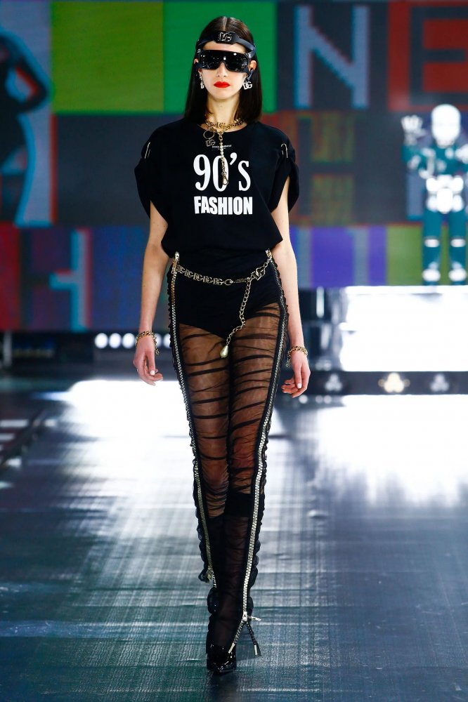 00076-dolce-and-gabbana-RTW-fall-21.jpg