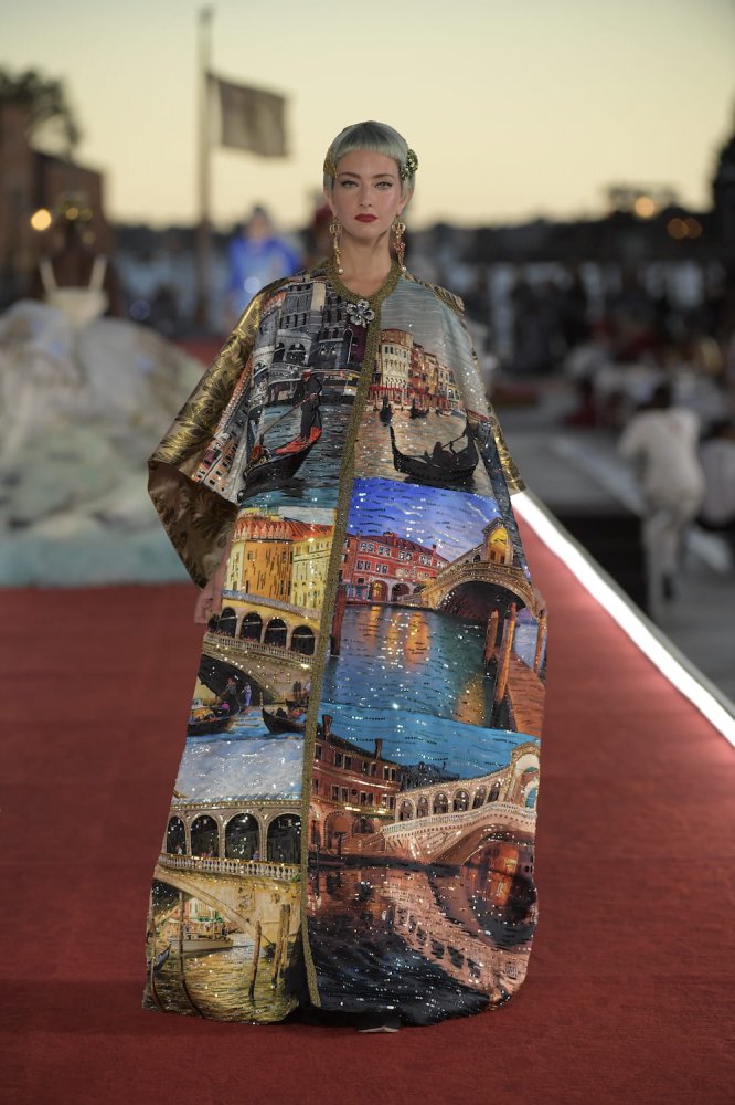 DolceGabbana_AltaModa_Venezia2021_RUNWAY-1 (1).jpg