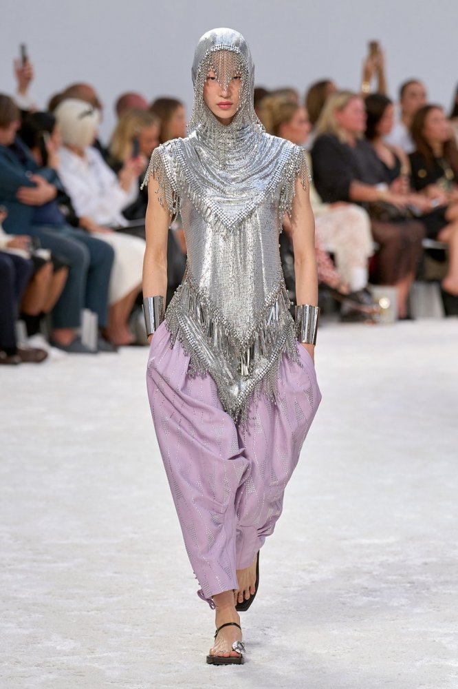 00022-rabanne-spring-2024-ready-to-wear-credit-gorunway.jpg