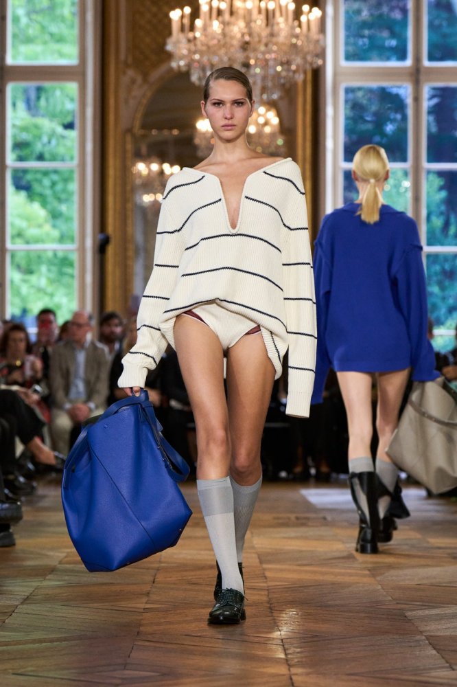 00012-victoria-beckham-spring-2024-ready-to-wear-credit-gorunway.jpg