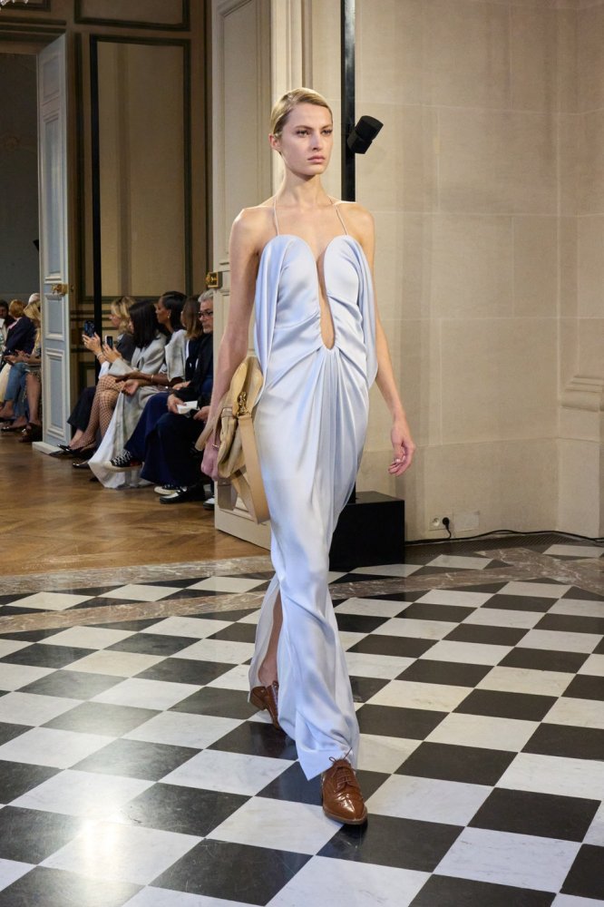 00030-victoria-beckham-spring-2024-ready-to-wear-credit-gorunway.jpg