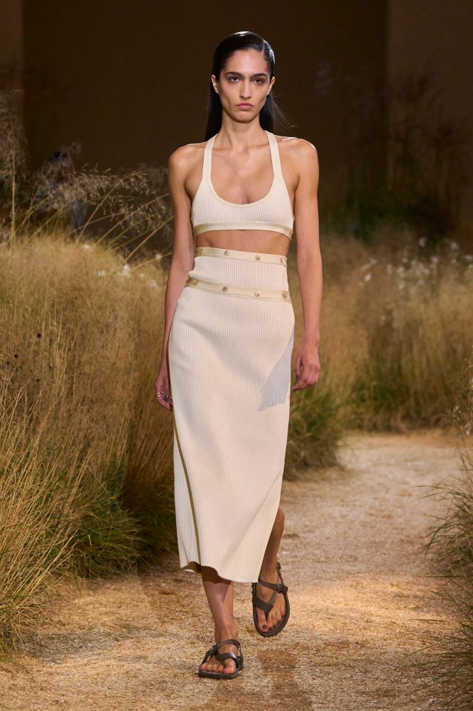 00029-hermes-spring-2024-ready-to-wear-credit-gorunway.jpg