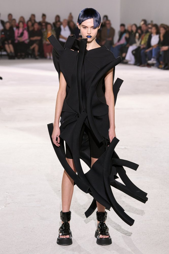 00009-junya-watanabe-spring-2024-ready-to-wear-credit-gorunway.jpg