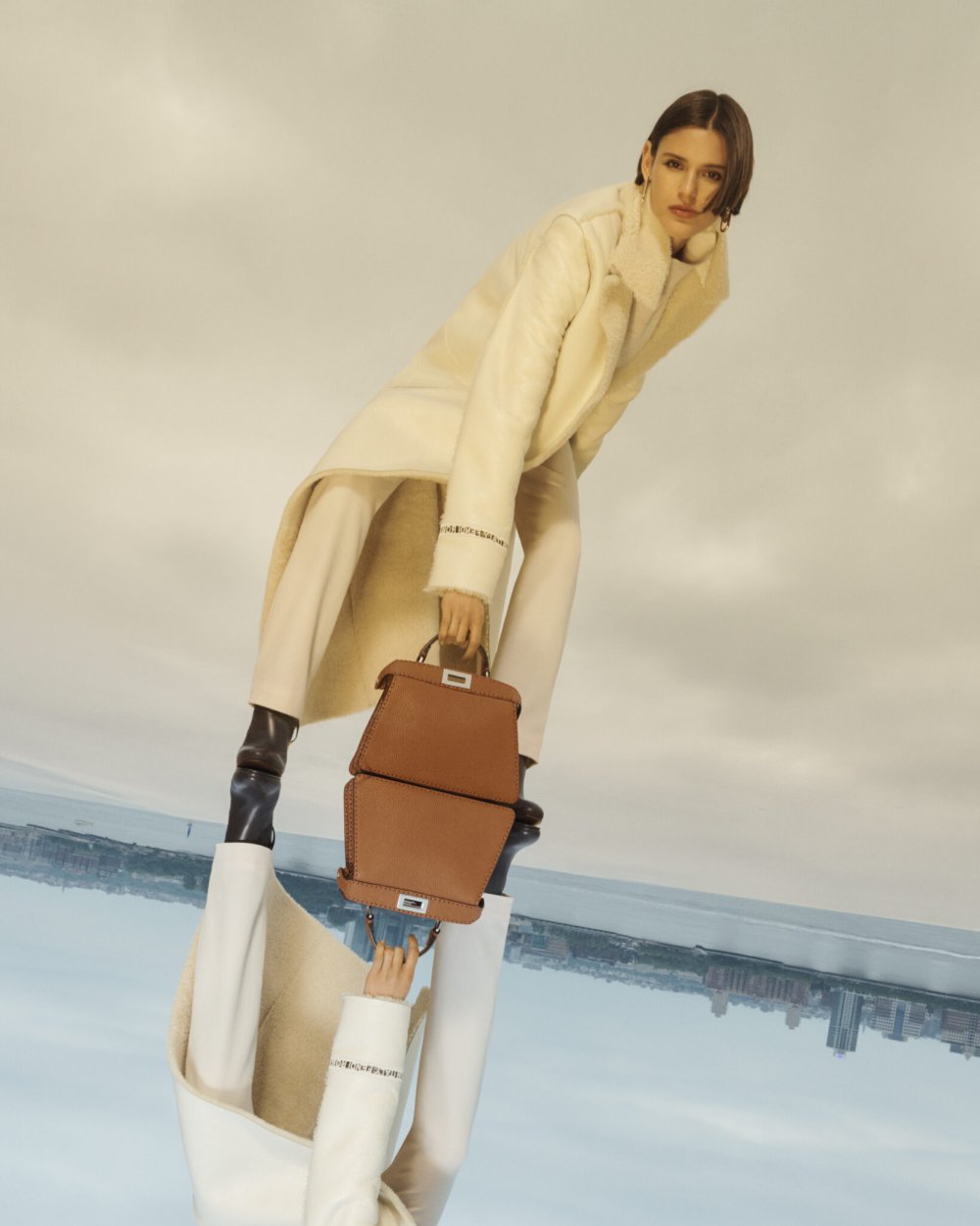 06_FENDI-Peekaboo-Shearling-Interlace-Capsule_Digital-Shooting-Images-1638x2048.jpg