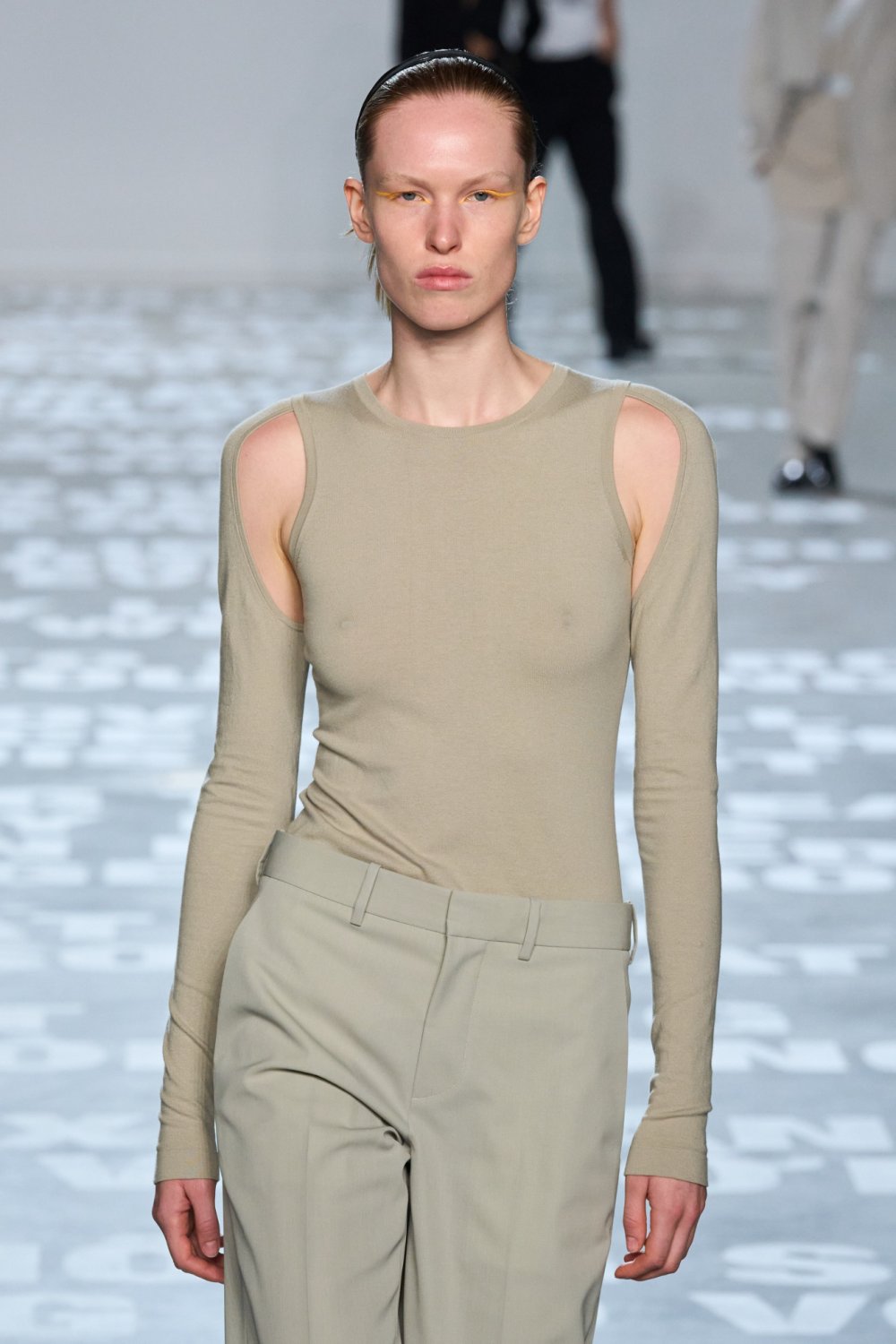 Helmut Lang S24 036a.jpg Helmut Lang S24 036a.jpg