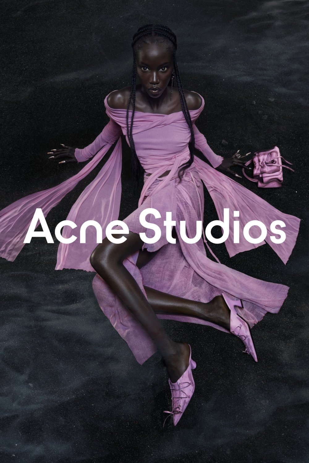 Acne-Studios_FW23_Brand-Campaign_3-scaled.jpg