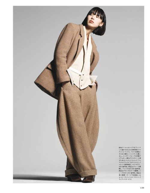 Madame Figaro Japon - October 2023-116 拷貝.jpg