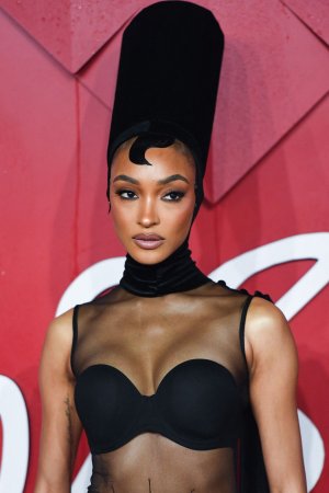 jourdan-dunn-fashion-awards-2023-in-london-12-04-2023-1.jpg