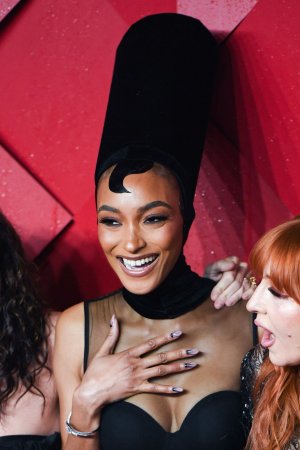 jourdan-dunn-fashion-awards-2023-in-london-12-04-2023-4.jpg