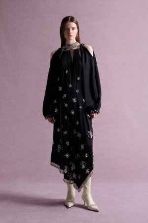 https___hypebeast.com_image_2023_12_Lanvin-Reveals-Pre-Fall-2024-Collection-33.jpg