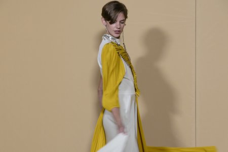 veerle-klok s19givenchy-1g-BS.jpg