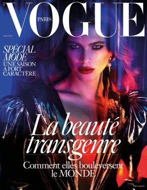 valentina_sampaio_en_couverture_de_vogue_paris_6723.jpg