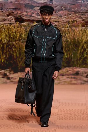 00057-louis-vuitton-fall-2024-menswear-credit-gorunway.jpg