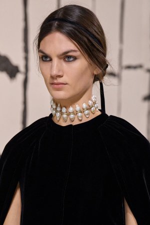 00129-christian-dior-spring-2024-couture-details-credit-gorunway 拷貝.jpg