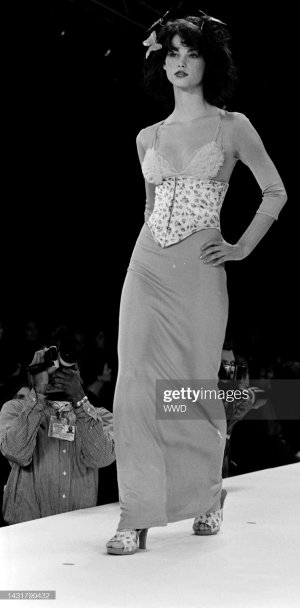 henley s97betsey-.jpg