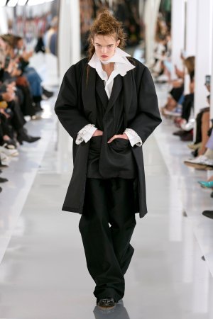 00001-maison-margiela-spring-2024-ready-to-wear-credit-gorunway.jpg