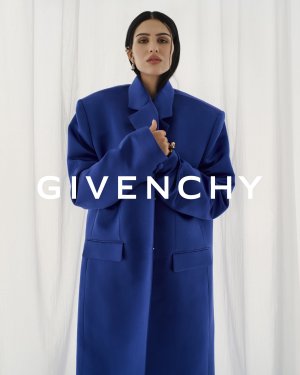 GIVENCHY_SS24_WOMEN_CAMPAIGN_4x5_13-scaled.jpg