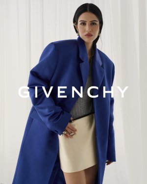 GIVENCHY_SS24_WOMEN_CAMPAIGN_4x5_12-scaled.jpg