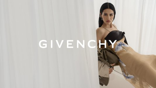 GIVENCHY_SS24_WOMEN_CAMPAIGN_16x9_07-scaled.jpg