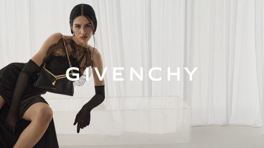 GIVENCHY_SS24_WOMEN_CAMPAIGN_16x9_14-scaled.jpg