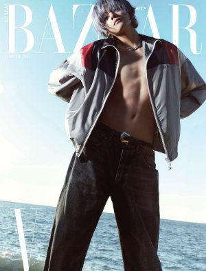 1 Harper's Bazaar Korea - February 2024..jpg