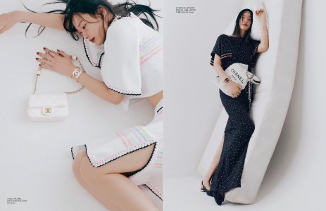 37 Harper's Bazaar Korea - February 2024..jpg