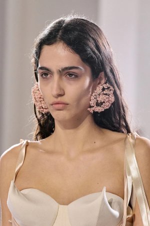 00026-jean-paul-gaultier-spring-2024-couture-details-credit-gorunway.jpg