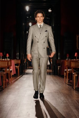 00002-dunhill-fall-2024-mens-credit-brand.jpg