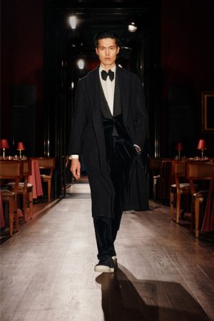 00035-dunhill-fall-2024-mens-credit-brand.jpg