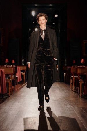 00036-dunhill-fall-2024-mens-credit-brand.jpg