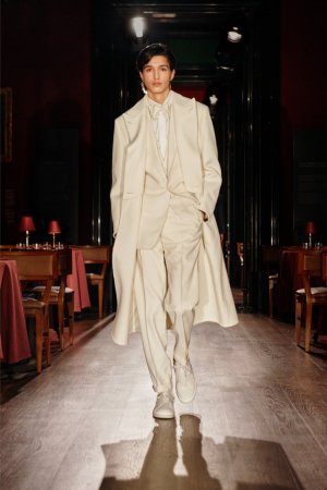 00039-dunhill-fall-2024-mens-credit-brand.jpg
