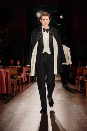 00041-dunhill-fall-2024-mens-credit-brand.jpg