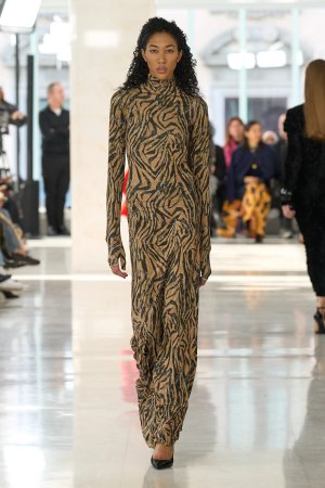 00010-feben-fall-2024-ready-to-wear-credit-gorunway (1).jpg