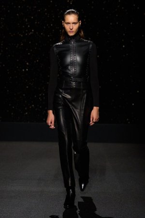 00061-hermes-fall-2024-ready-to-wear-credit-gorunway.jpg