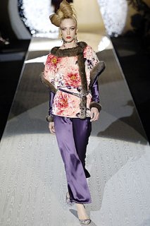 Raquel Zimmermann (Valentino Couture).jpg