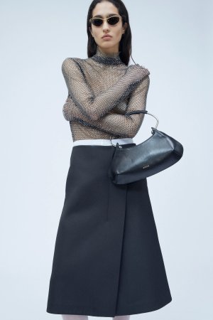 00022-sportmax-prefall-2024-credit-brand.jpg