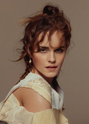 Emma-Watson-British-Vogue-January-2024-Charlotte-Wales-7.jpg