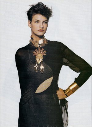 uk_vogue_feb_1989_2.jpg