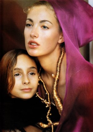 vogue_uk_april_1990_16.jpg