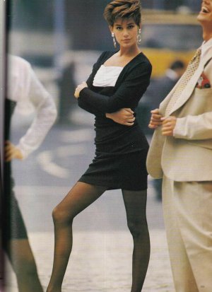 Vogue-Uk-1988-Christy-Turlington-Yasmin-Lebon-Cindy-_57 (10).jpg