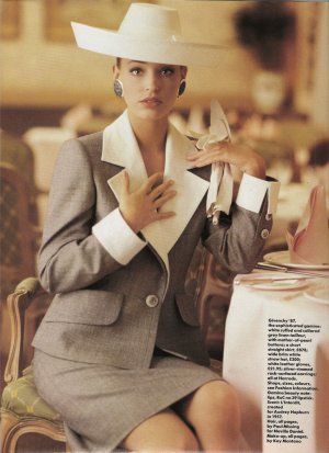 60423_vogue_uk_jan_1987_modern_gamine_2_122_492lo.jpg
