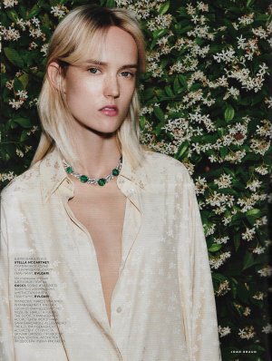 vogue russia № 202 december 2015 12.jpg