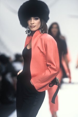 Christian Dior 1992 Women RTW 41.jpg