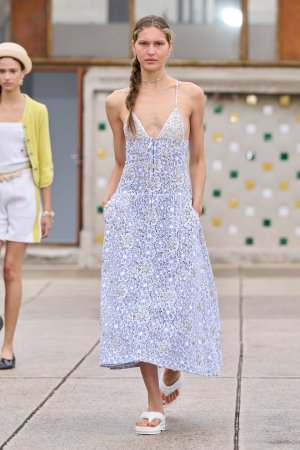 00019-chanel-resort-2025-credit-gorunway.jpg