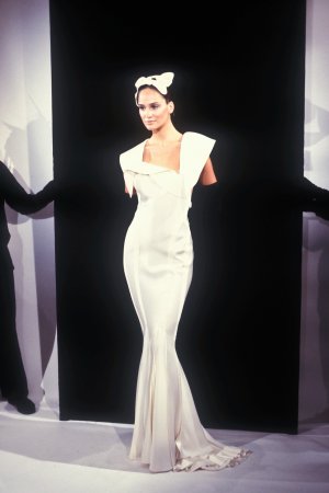 Christian Dior 1999 Haute Couture 63.jpg